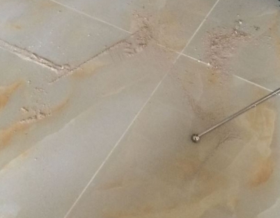荆州市瓷砖空鼓维修公司分享粘合剂选择不当在瓷砖铺贴过程中可能导致以下问题